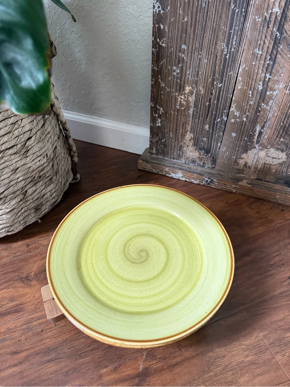 Set Of 3 Thomson Pottery  Amazon 10-5/8” Dinner Plates Green Swirl Brown Rim